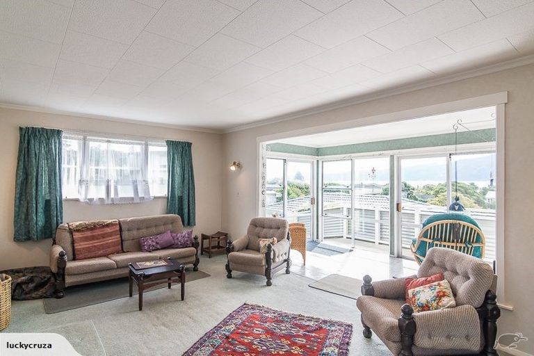 Photo of property in 22 Nathan Avenue, Paraparaumu Beach, Paraparaumu, 5032