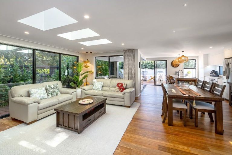 Photo of property in 30 Mcmaster Street, Greytown, 5712