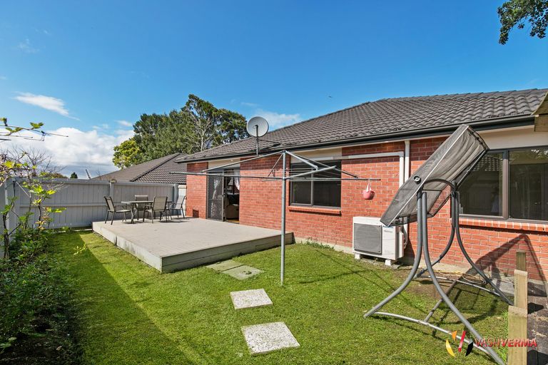 Photo of property in 10a Evans Road, Weymouth, Auckland, 2103