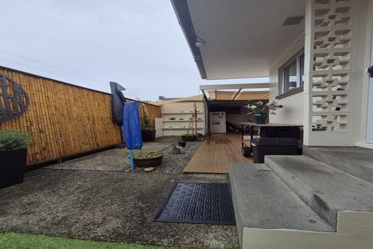 Photo of property in 2/9 Whitley Avenue, Ebdentown, Upper Hutt, 5018