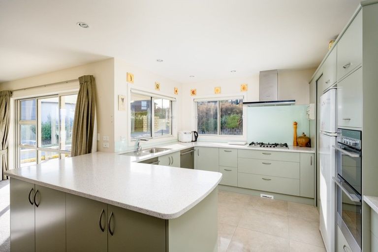 Photo of property in 2 Island View Place, Wanaka, 9305