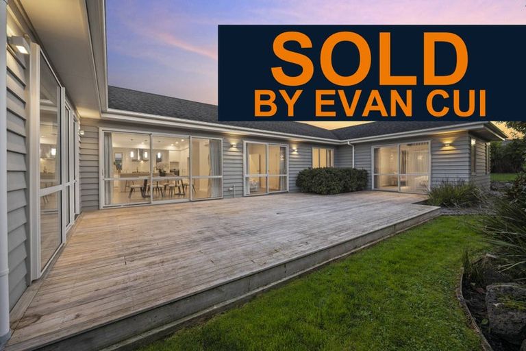 Photo of property in 97 Pohutukawa Parade, Riverhead, 0820