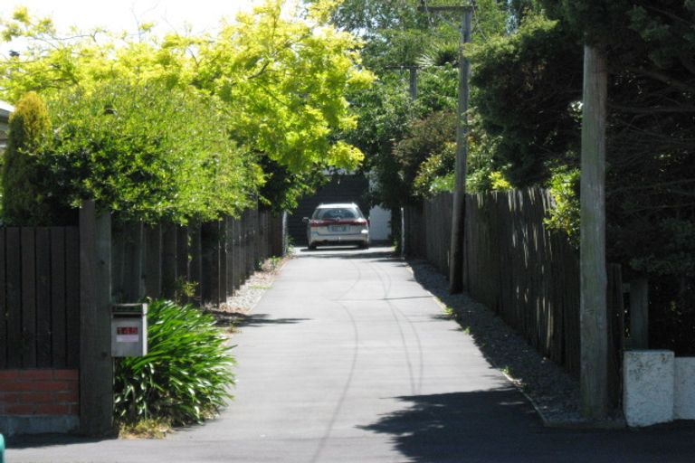 Photo of property in 143 Avonhead Road, Avonhead, Christchurch, 8042