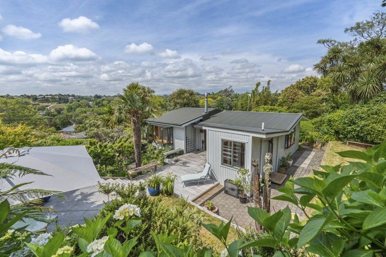 Photo of property in 3h Wallace Place, Westown, New Plymouth, 4310
