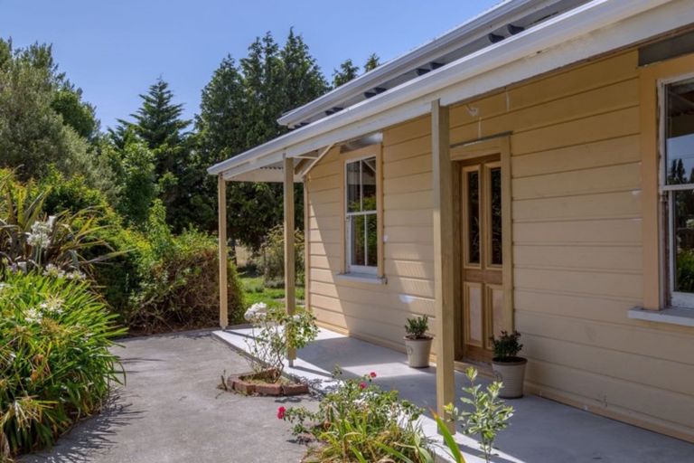 Photo of property in 9 Moroa Road, Tauwharenikau, Featherston, 5771