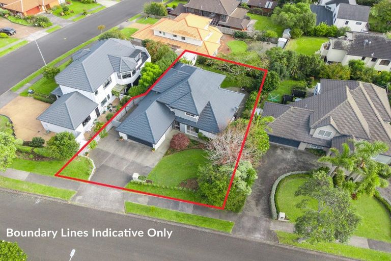 Photo of property in 2/67 Simmental Crescent, Somerville, Auckland, 2014