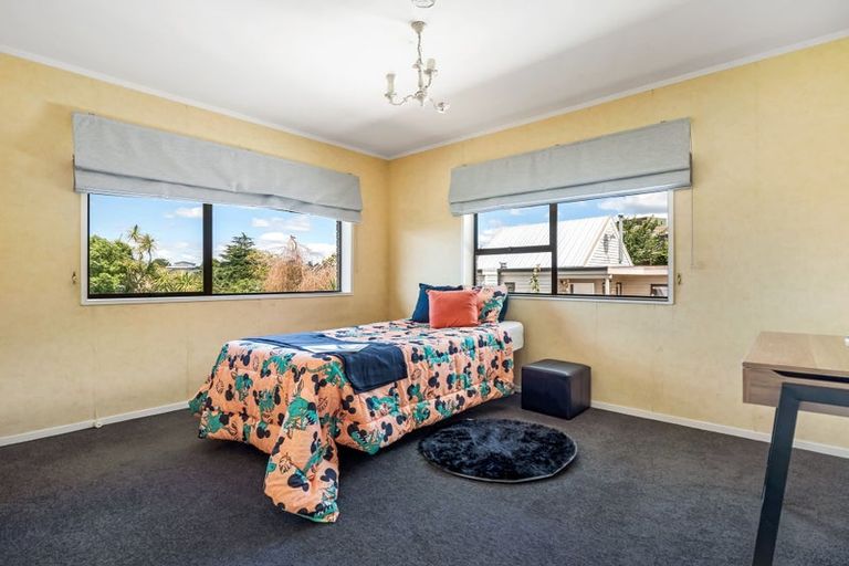 Photo of property in 12 Stirling Place, Dinsdale, Hamilton, 3204