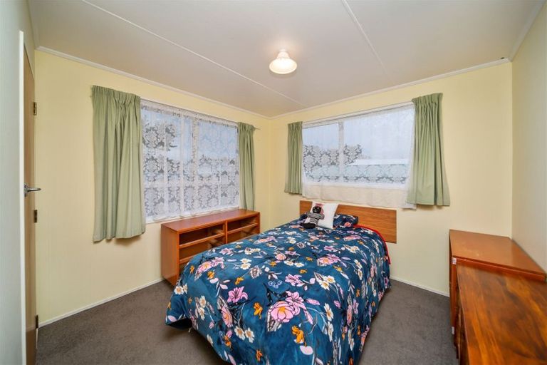 Photo of property in 3 Totara Crescent, Hawera, 4610