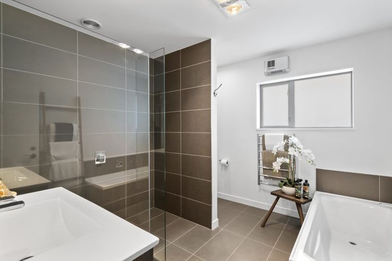 Photo of property in 29 Meadow Street, Papanui, Christchurch, 8052
