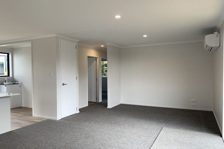 Photo of property in 10b Rosier Road, Glen Eden, Auckland, 0602