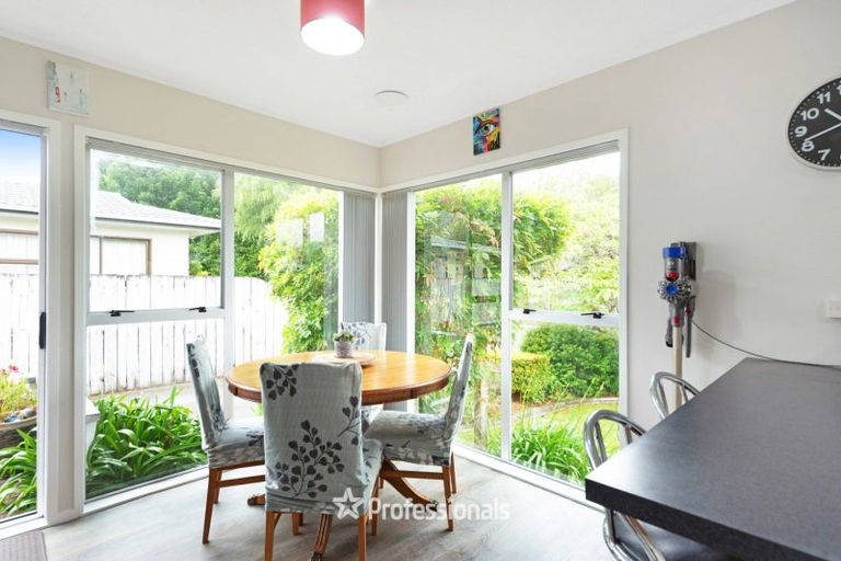 Photo of property in 7 Delaware Grove, Totara Park, Upper Hutt, 5018
