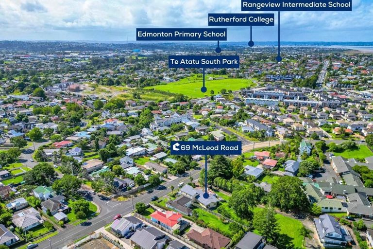 Photo of property in 69 Mcleod Road, Te Atatu South, Auckland, 0610