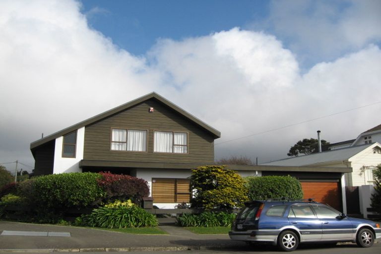 Photo of property in 4 Marsden Avenue, Karori, Wellington, 6012