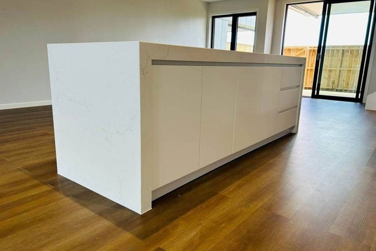 Photo of property in 45 Otuwairoa Esplanade, Opaheke, 2113