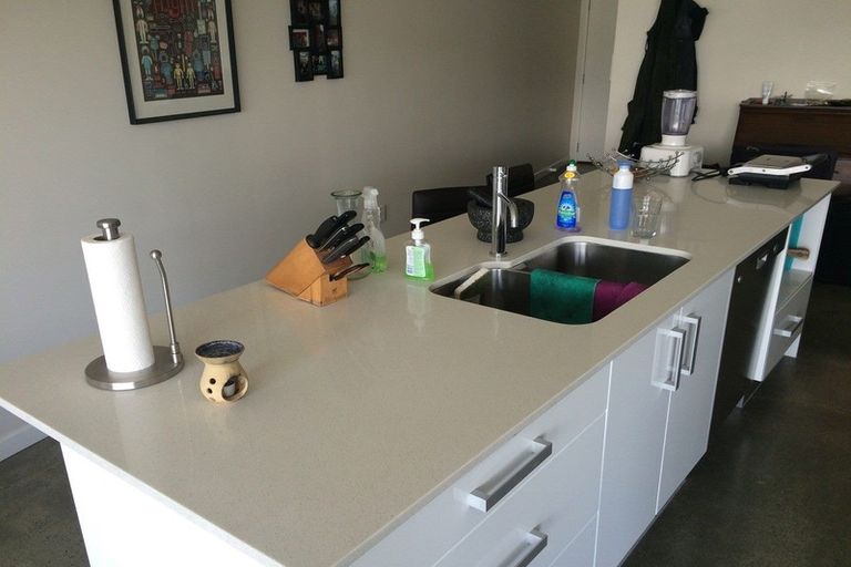 Photo of property in 25u1 Home Street, Mount Victoria, Wellington, 6011