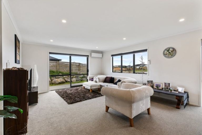 Photo of property in 95 Bert Wall Drive, Omokoroa, 3114