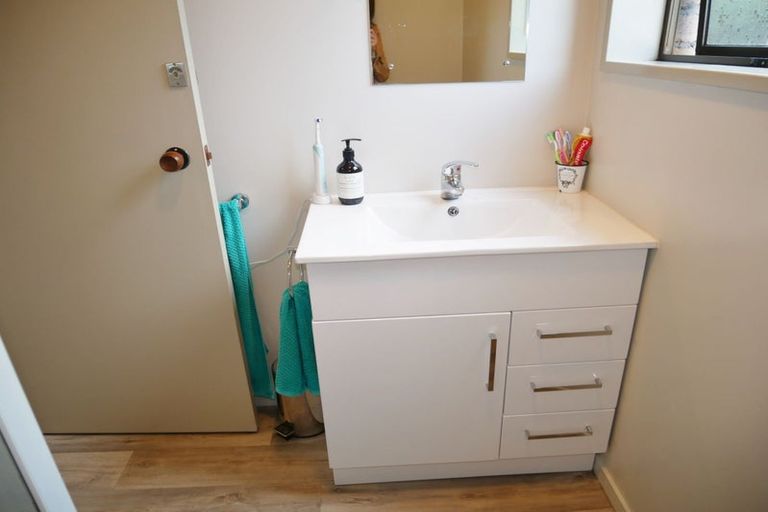 Photo of property in 60d Mcfaddens Road, St Albans, Christchurch, 8052