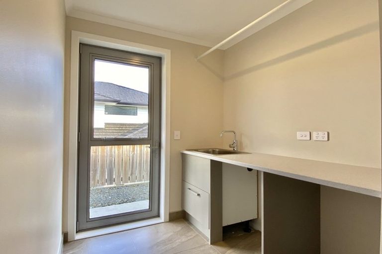 Photo of property in 106 Melksham Drive, Churton Park, Wellington, 6037