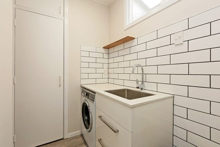 Photo of property in 78 Avondale Road, Taradale, Napier, 4112