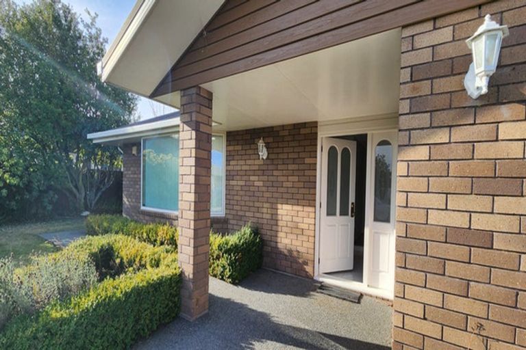 Photo of property in 33 Melford Close, Rangiora, 7400