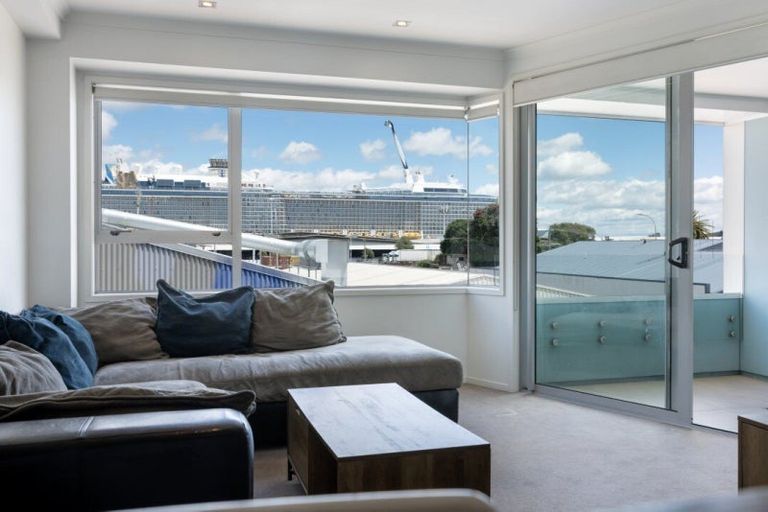 Photo of property in 211/332 Maunganui Road, Mount Maunganui, 3116