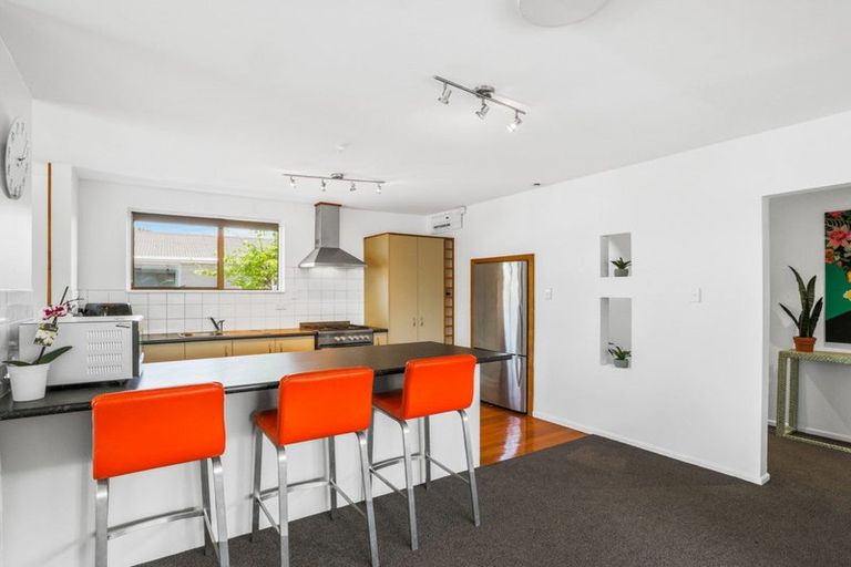 Photo of property in 12 Thurso Place, New Brighton, Christchurch, 8083