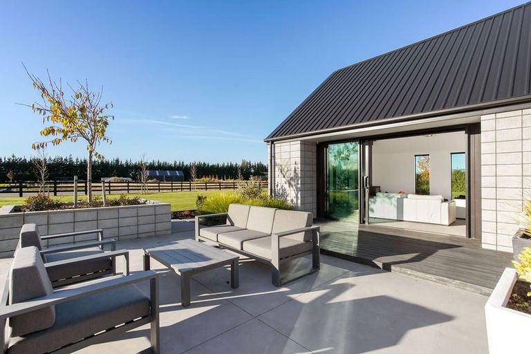 Photo of property in 11 Classiebawn Lane, Prebbleton, Christchurch, 7676