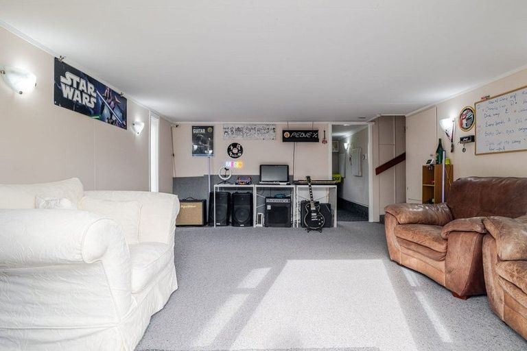 Photo of property in 27 Sheffield Street, Awapuni, Palmerston North, 4412