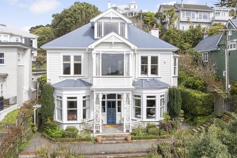 Photo of property in 129 Upland Road, Kelburn, Wellington, 6012