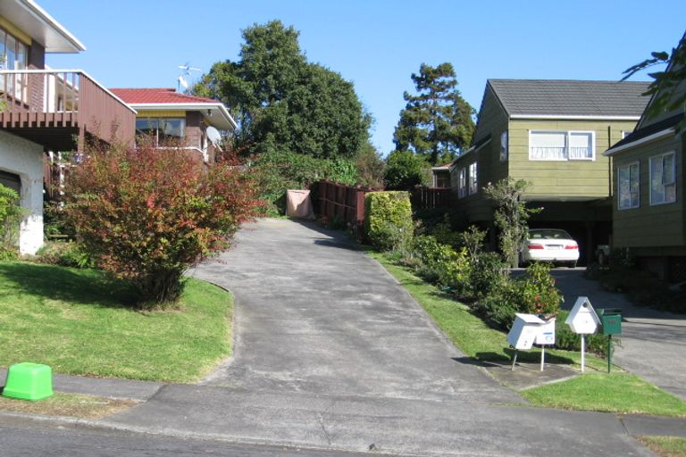 Photo of property in 2/9 Courant Place, Clover Park, Auckland, 2019