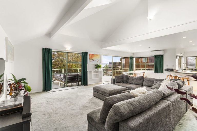 Photo of property in 59 Marellen Drive, Red Beach, 0932