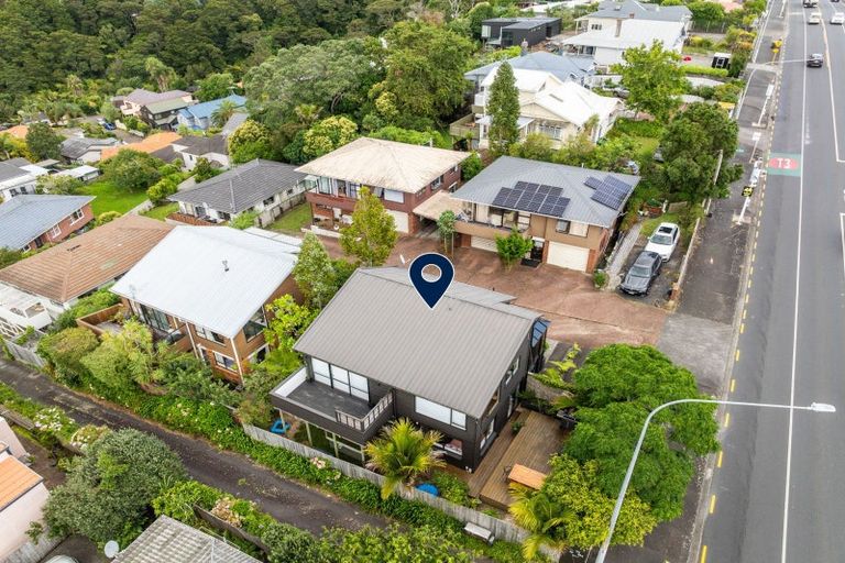 Photo of property in 3/80 Onewa Road, Northcote Point, Auckland, 0627