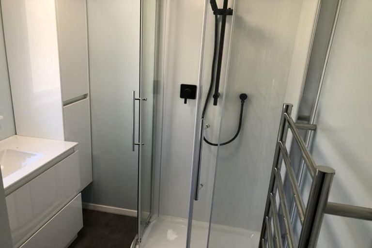 Photo of property in 479d Riverside Drive, Fairfield, Lower Hutt, 5011