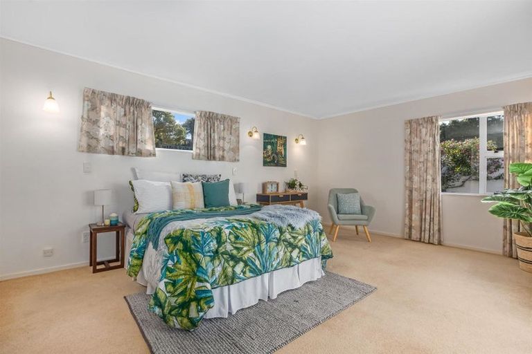 Photo of property in 1 Lakeside Villas, Whitby, Porirua, 5024