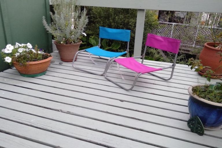 Photo of property in 2/26 Colonial Road, Birkenhead, Auckland, 0626