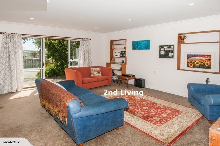 Photo of property in 129 Kia Ora Road, Beach Haven, Auckland, 0626