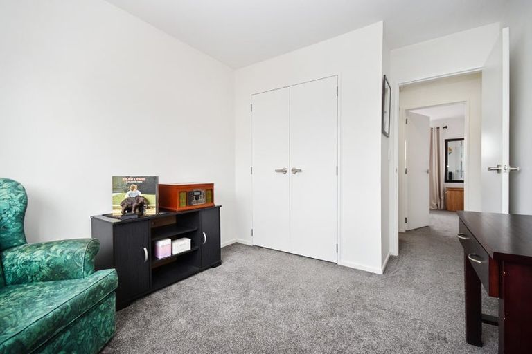 Photo of property in 10 Finstock Way, Rolleston, 7614