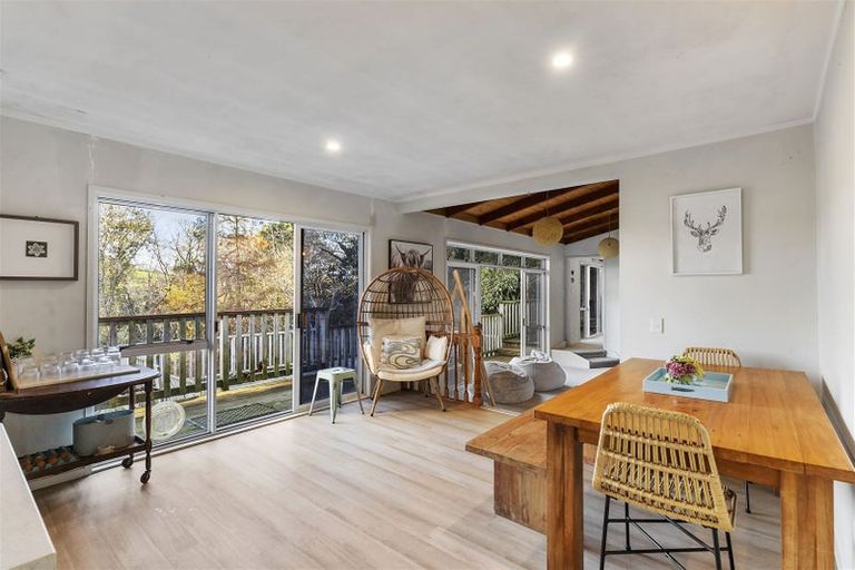 Photo of property in 46 Whites Road, Whitford, Howick, 2571