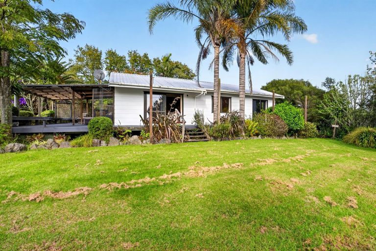 Photo of property in 95 Marshall Road, Kaiwaka, 0573