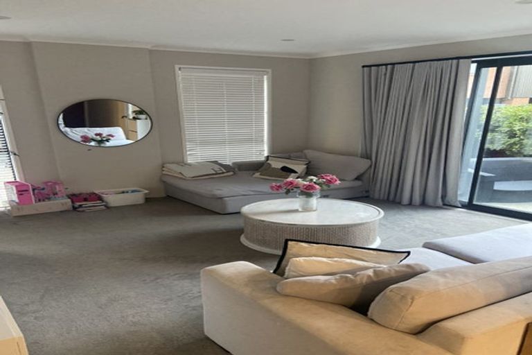 Photo of property in 12 Piko Lane, Hobsonville, Auckland, 0616