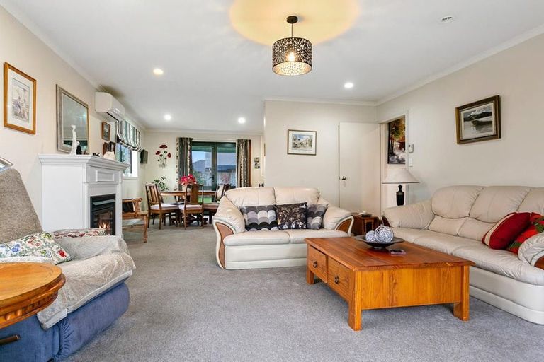 Photo of property in 38 Oaklands Drive, Cambridge, 3434