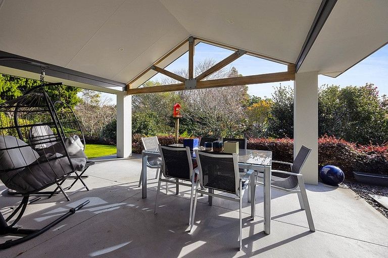 Photo of property in 184b Seaview Road, Westown, New Plymouth, 4310
