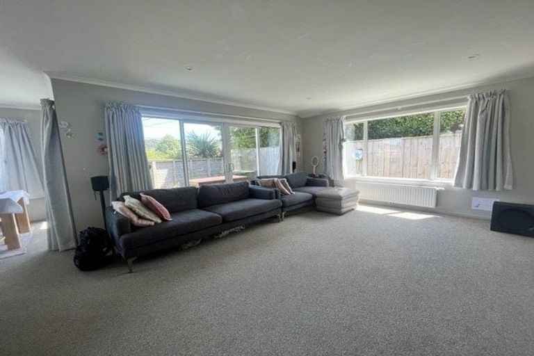 Photo of property in 1 Henrietta Maxwell Grove, Wainuiomata, Lower Hutt, 5014