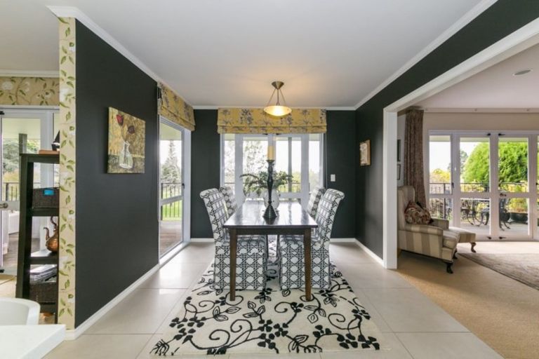 Photo of property in 43 Hetley Crescent, Taradale, Napier, 4112