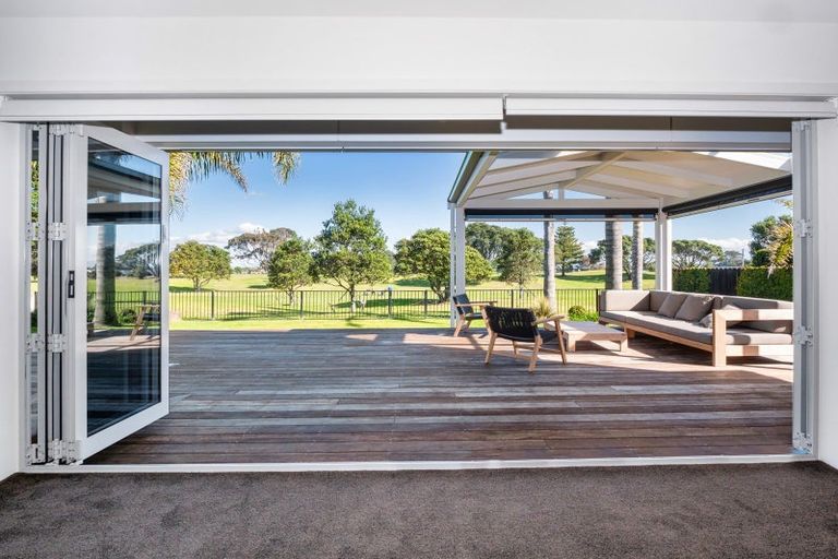 Photo of property in 128b Oceanbeach Road, Mount Maunganui, 3116