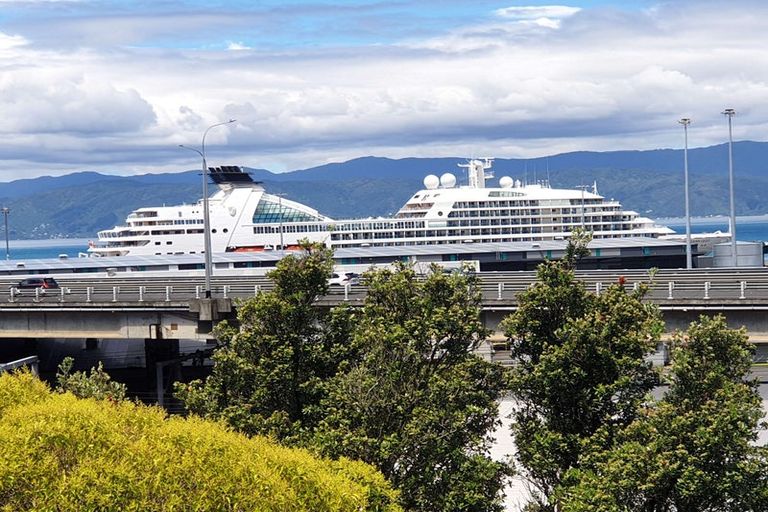 Photo of property in 9a Stowe Hill, Thorndon, Wellington, 6011