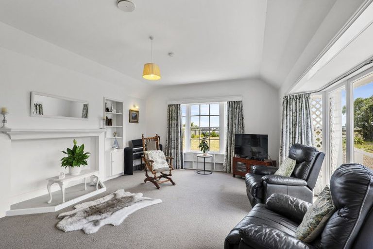 Photo of property in 113 Poranui Beach Road, Little River, 7591