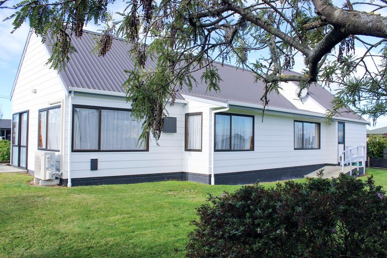 Photo of property in 1 Grove Avenue, Weston, Oamaru, 9401