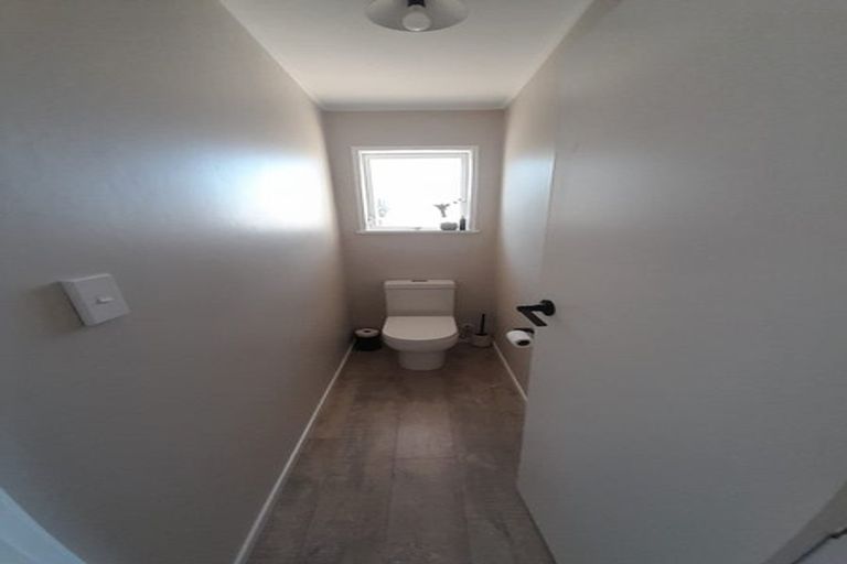 Photo of property in 18 Edge Street, Onerahi, Whangarei, 0110