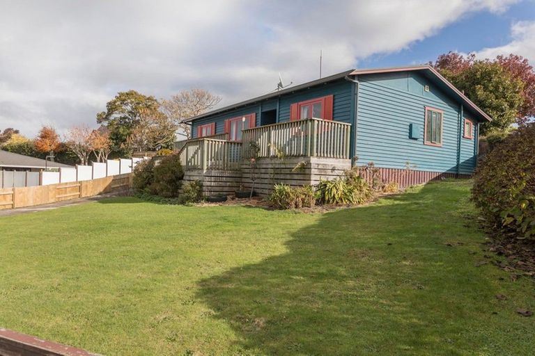 Photo of property in 11 Maclaurin Street, Dannevirke, 4930